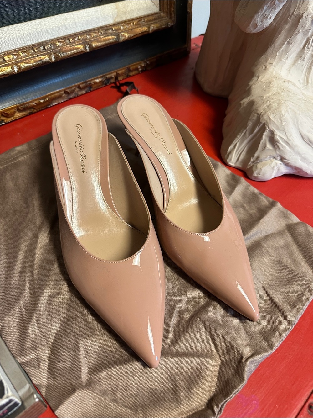 Gianvito Rossi Blush Patent Leather Pointed Mule